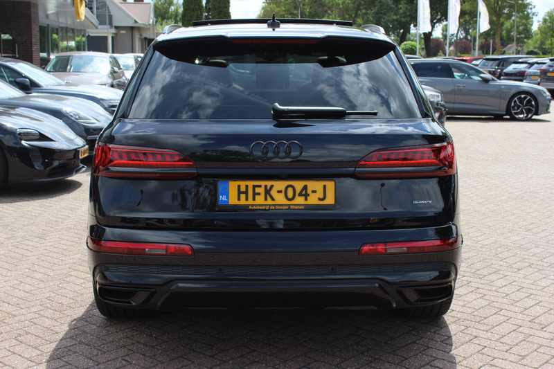 Audi Q7 60 TFSI e quattro Competition / Trekhaak / Panoram — photo 16