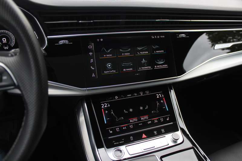 Audi Q7 60 TFSI e quattro Competition / Trekhaak / Panoram — photo 21
