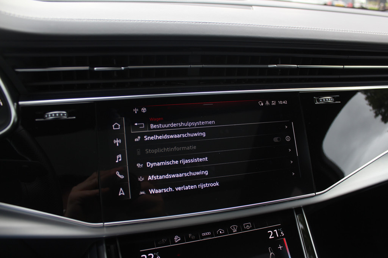 Audi Q7 60 TFSI e quattro Competition / Trekhaak / Panoram — photo 27