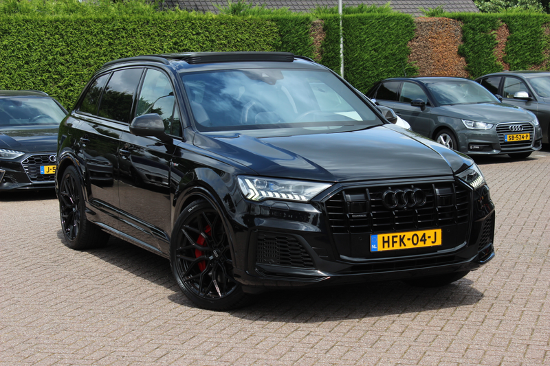 Audi Q7 60 TFSI e quattro Competition / Trekhaak / Panoram — photo 39
