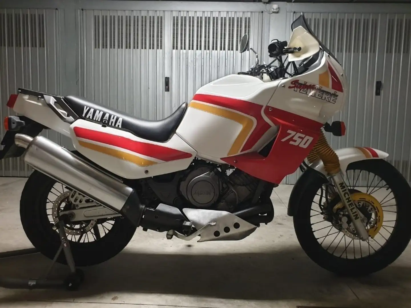 Yamaha XTZ 750 Bianco - 1