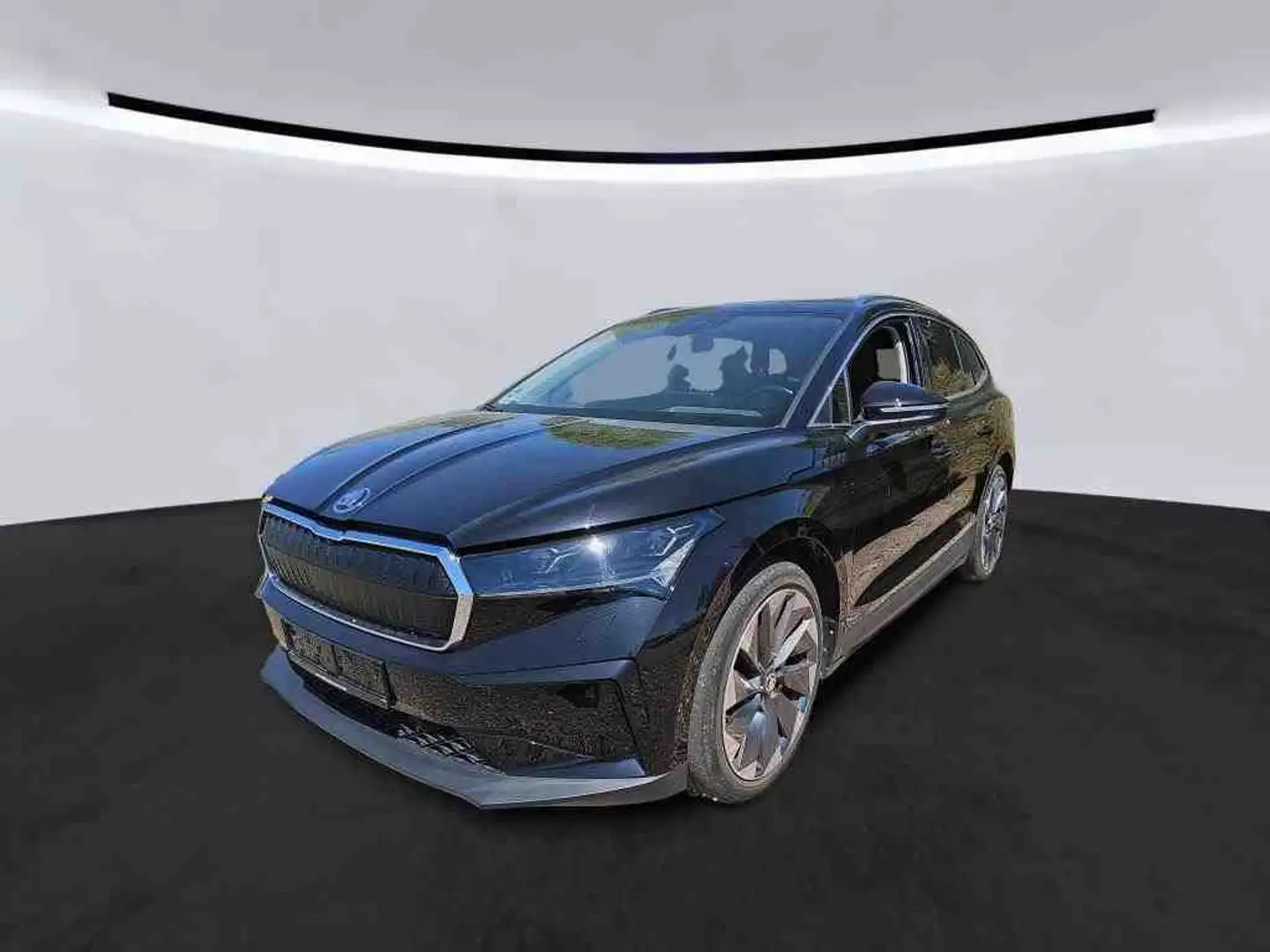 Skoda Enyaq 80X iV electric 4x4 Automatik AHK+Pano+Hud Schwarz - 2