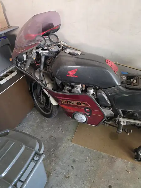 Honda CB 750 - foto 2