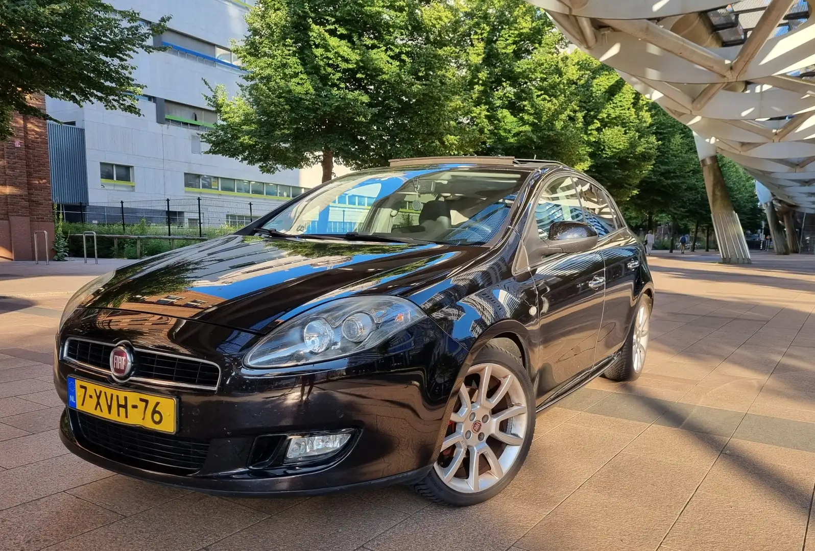 Fiat Bravo 1.4 16V Multiair Easy Turbo Start&Stop Zwart - 1