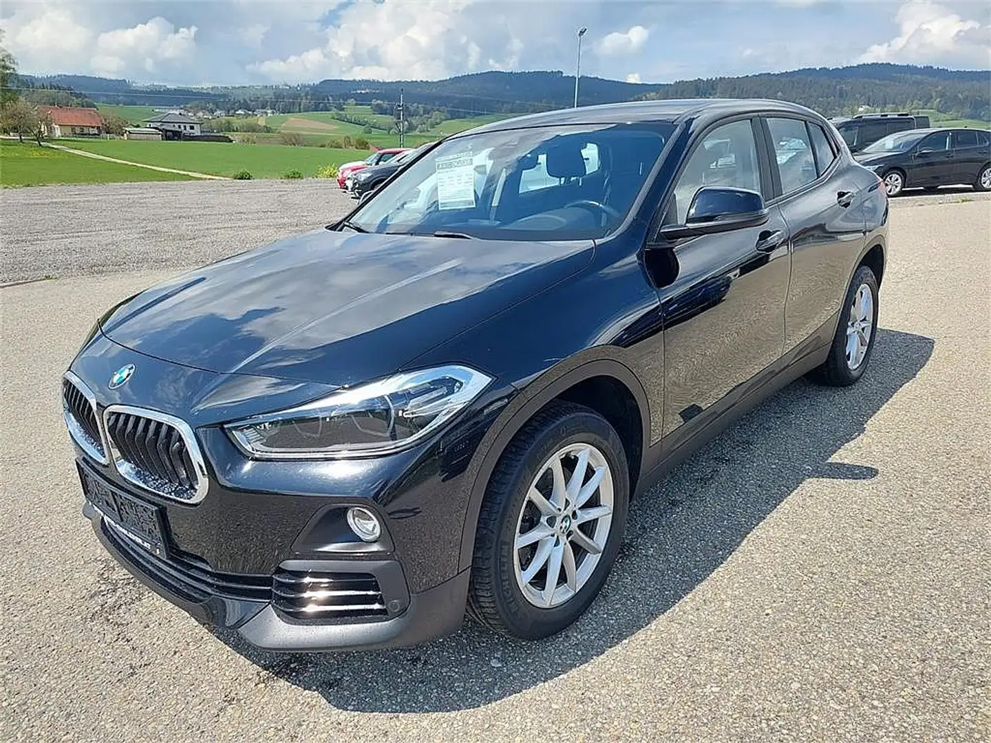 BMW X2 sDrive 18d Aut. Schwarz - 2