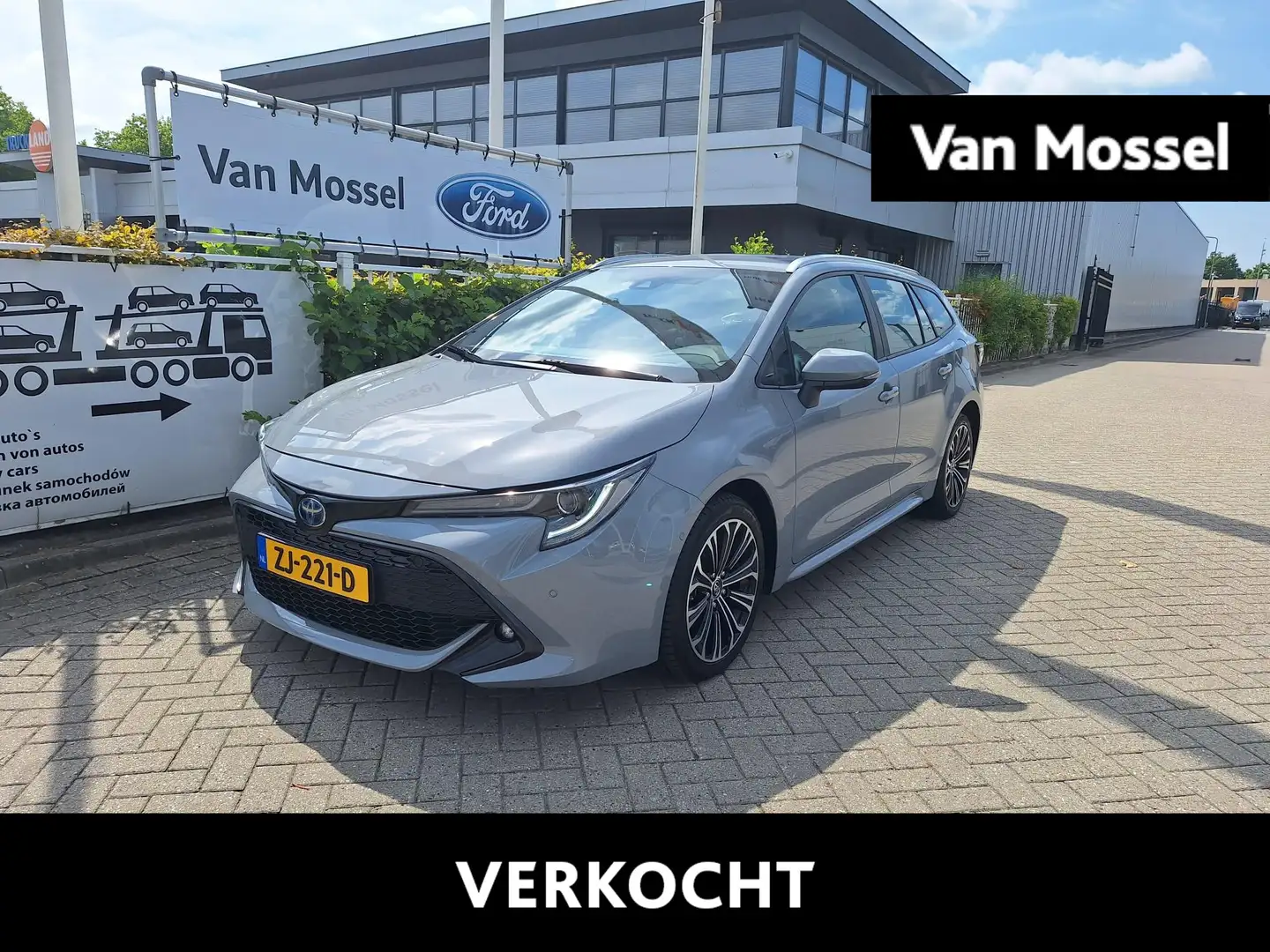 Toyota Corolla Touring Sports 1.8 Hybrid Style | Automaat | Head- Grijs - 1