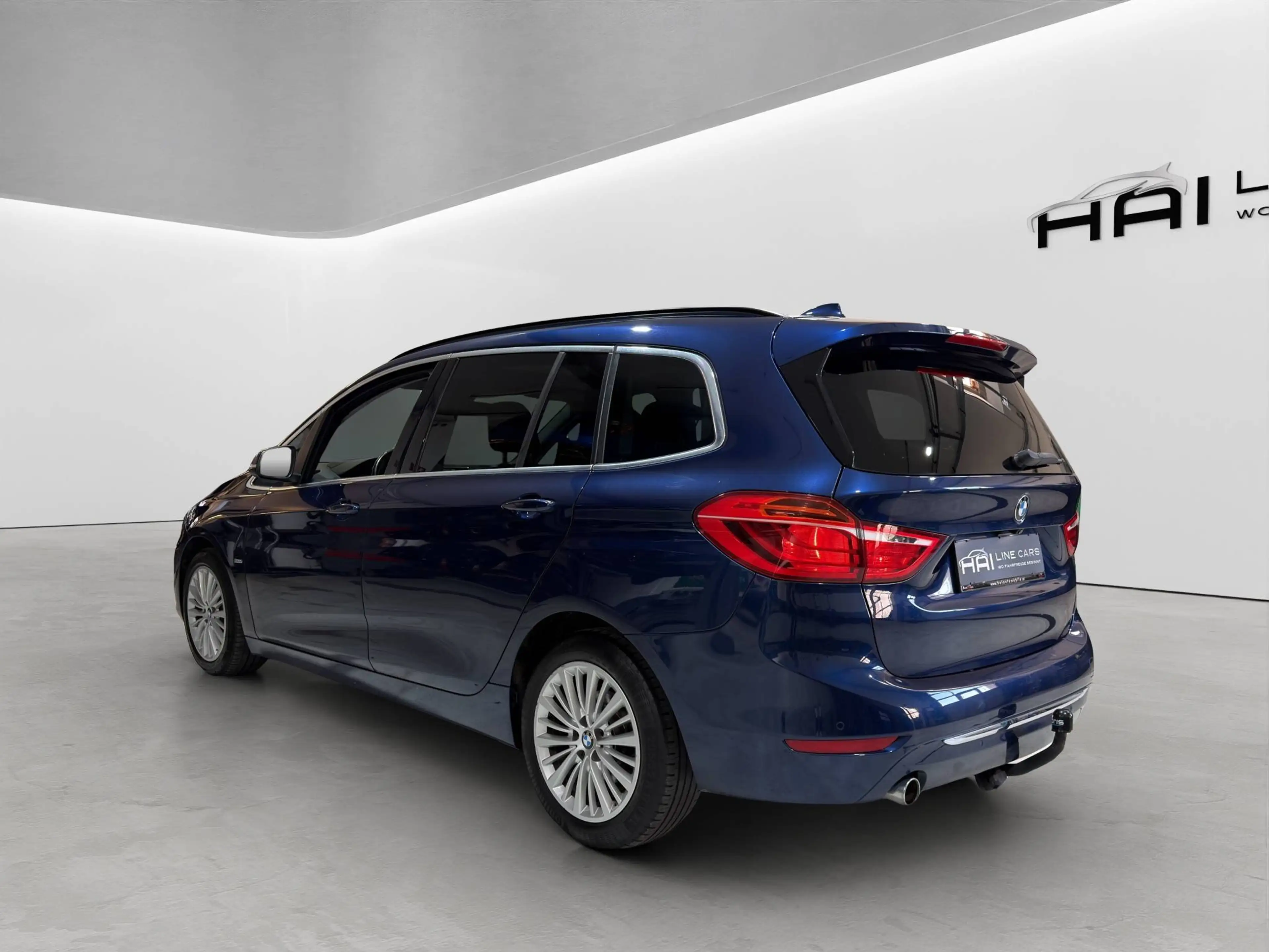 BMW 216 216 d Luxury Line | Kamera | AHK | PANO | 7 Sitze | PDC | DAP | — photo 3