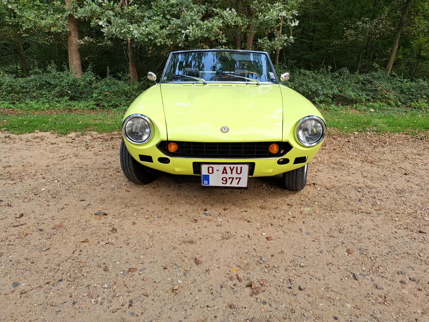 Fiat 124 Spider 1800 Geel - 1