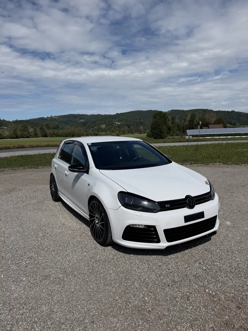 Volkswagen Golf R - 2