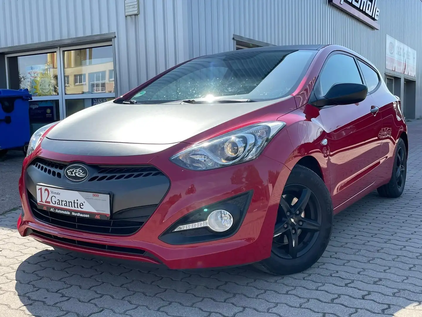 Hyundai i30 1.4 Classic Красный - 1