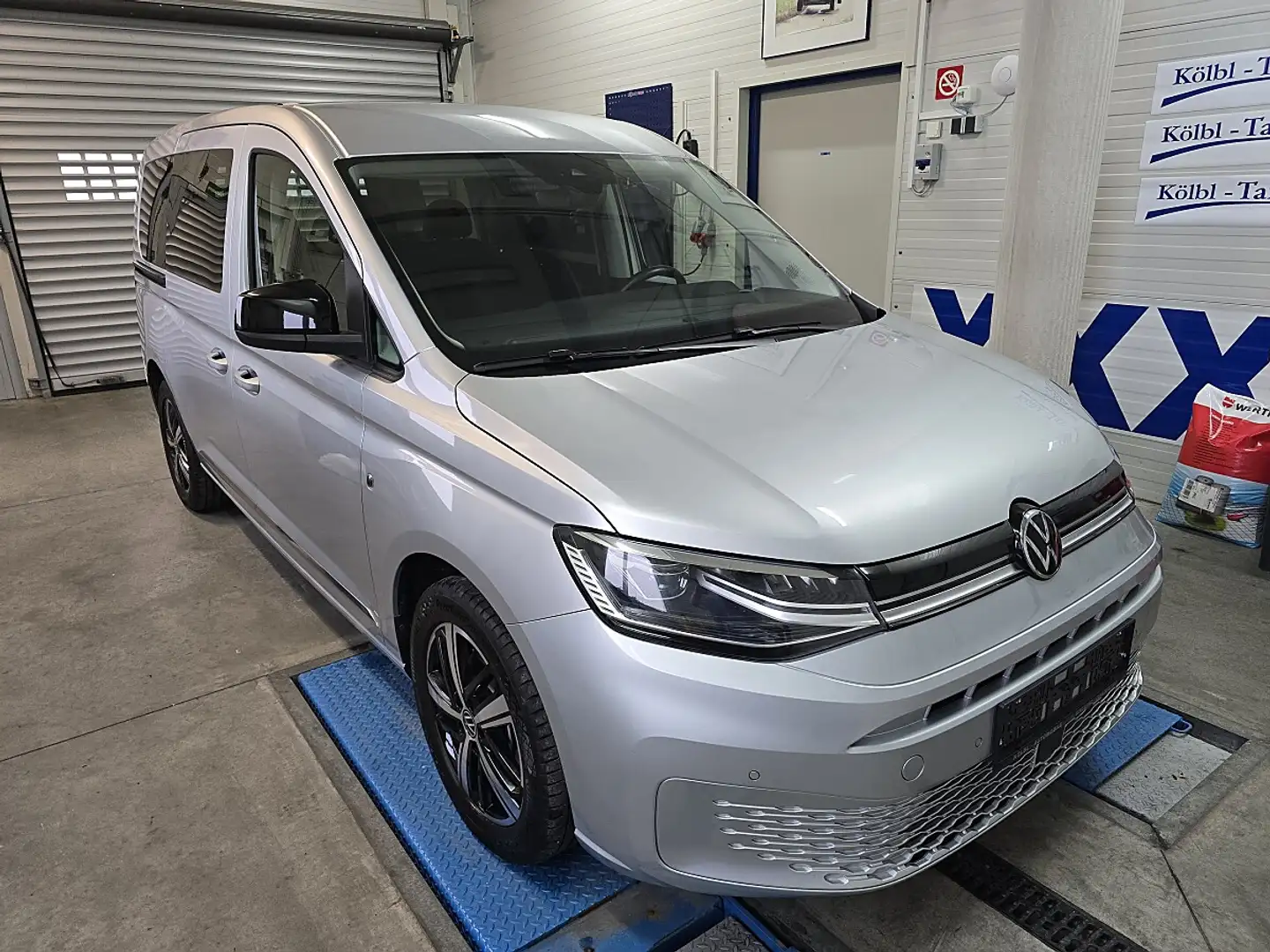 Volkswagen Caddy Maxi 2,0 TDI Style DSG Grau - 1