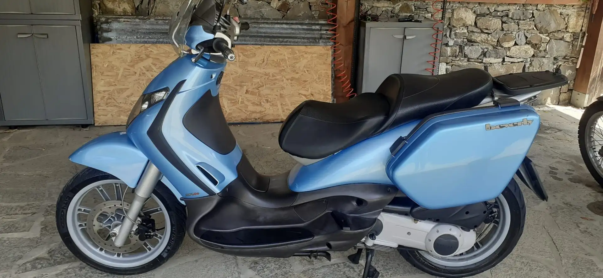 Piaggio Beverly 250 I.E. Bleu - 2