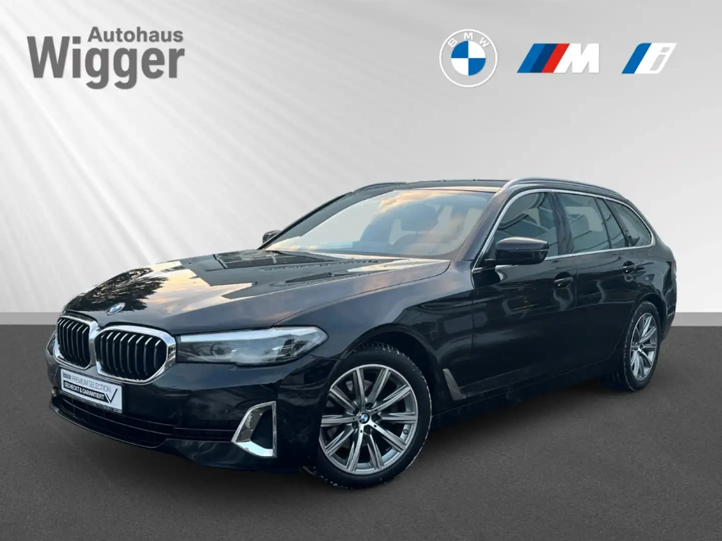 BMW 520 d xDrive Touring Luxury Line/HUD/Pano/Navi Schwarz - 1