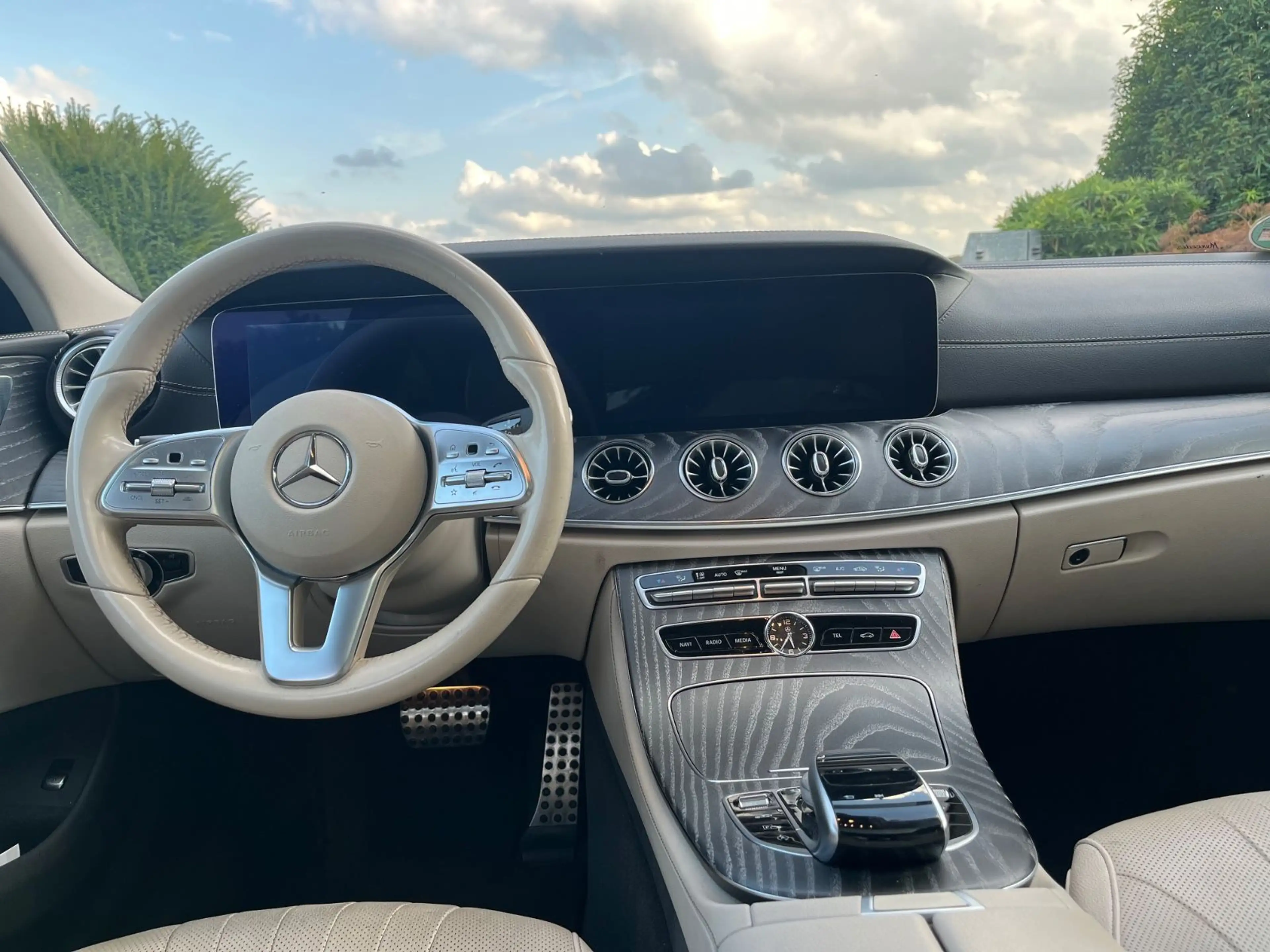 Mercedes-Benz CLS 400 d 4Matic AMG Line — photo 6