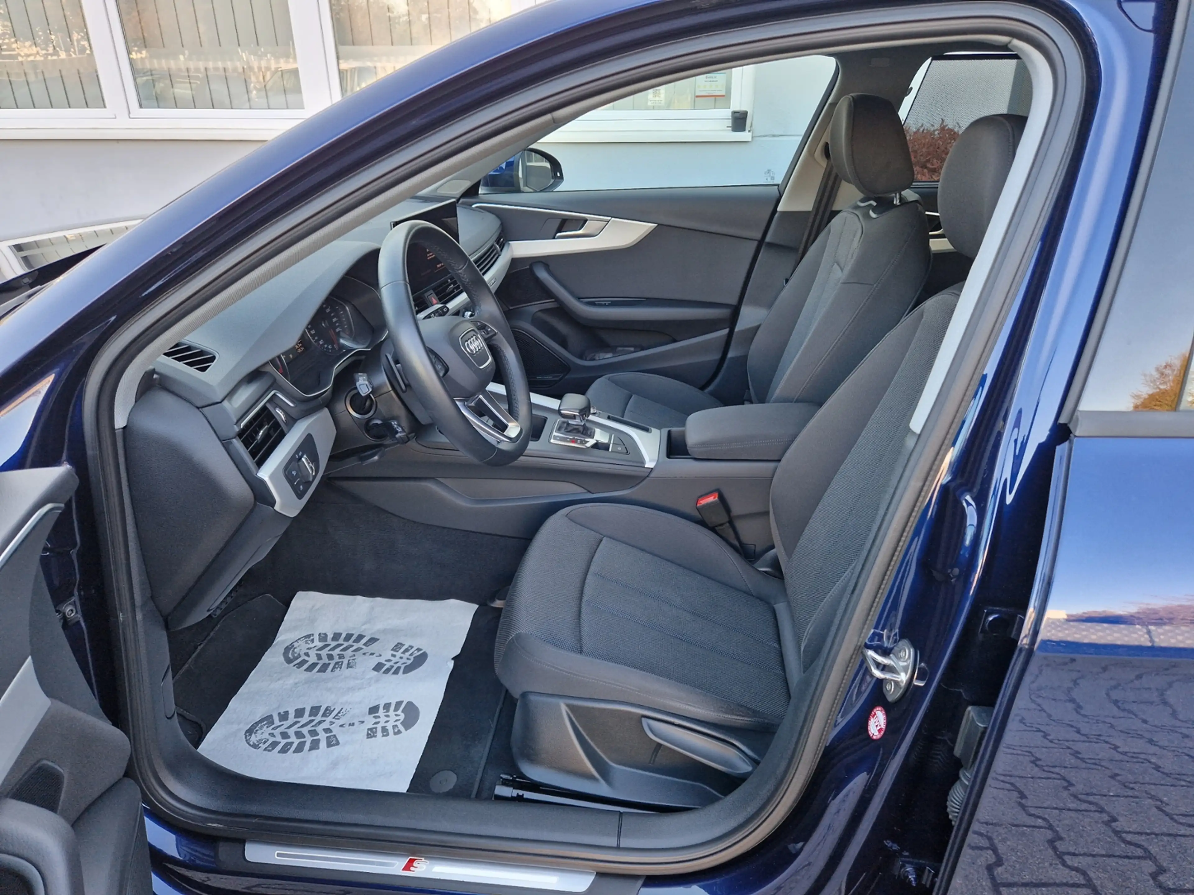Audi A4 Avant S line 50 TDI Quattro *AHK*Digi Cockpit — photo 12