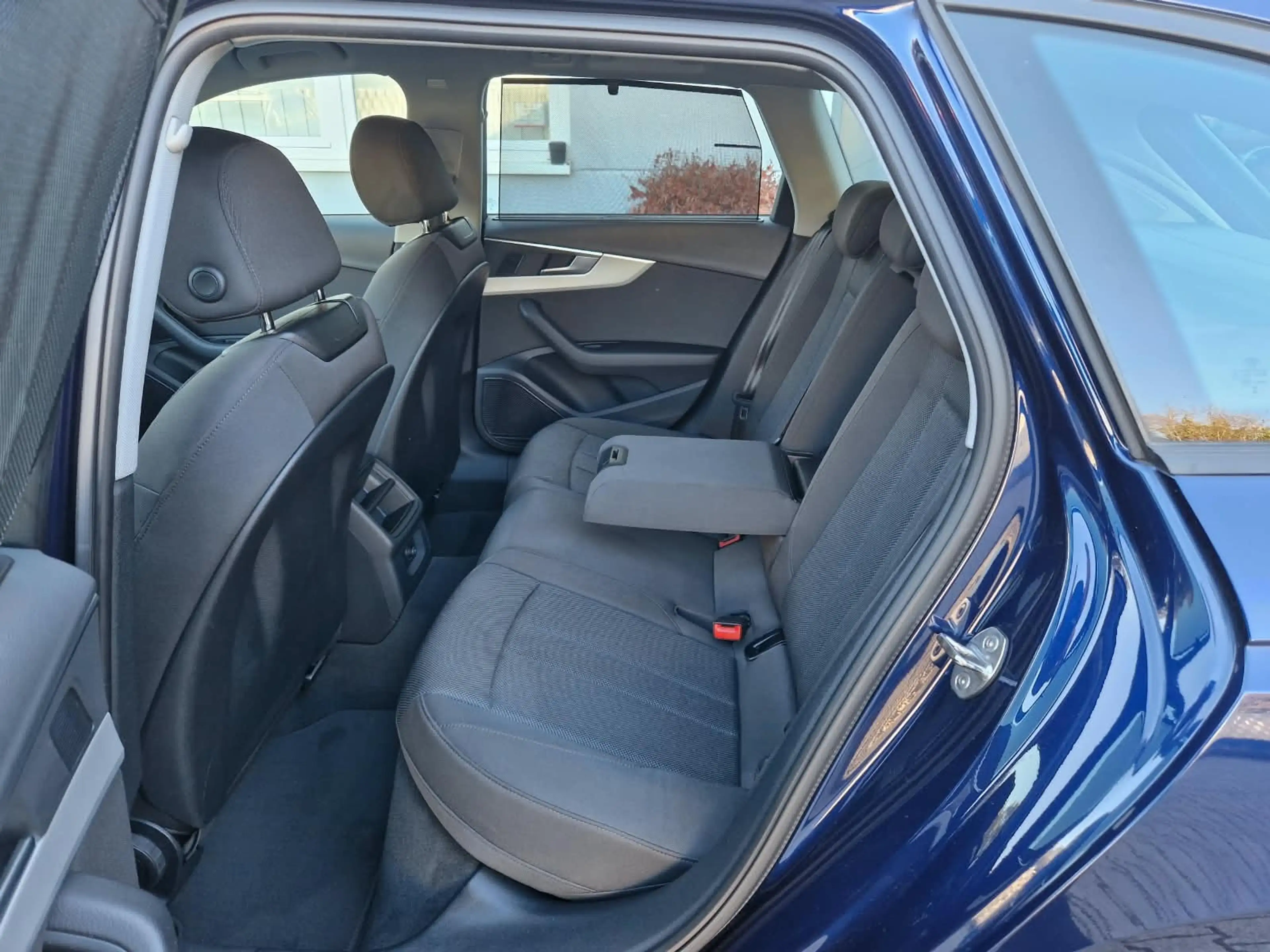 Audi A4 Avant S line 50 TDI Quattro *AHK*Digi Cockpit — photo 15
