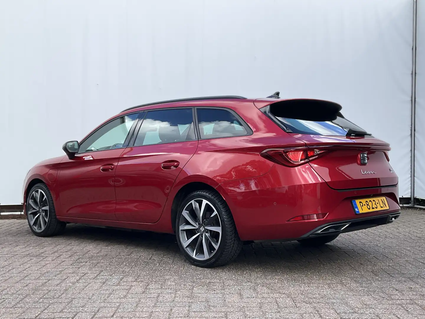 SEAT Leon e-Hybrid Sportstourer 1.4 TSI 259pk eHybrid PHEV FR Pano.da Rot - 2