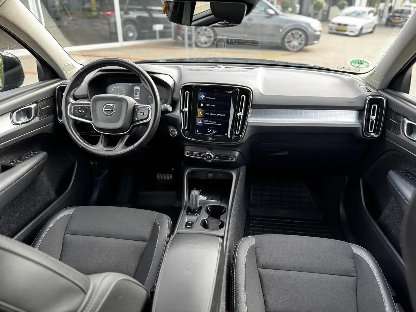 Volvo XC40 1.5 T5 Recharge Inscription|Harman&Kardon|ACC|LED Zwart - 2