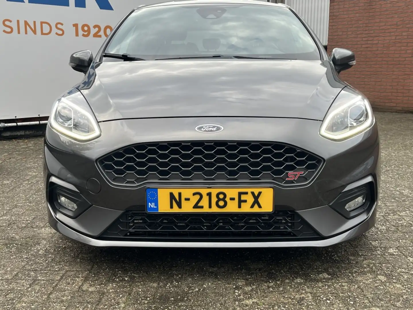 Ford Fiesta 1.5 EcoB. ST *dealeronderhouden* Gris - 2