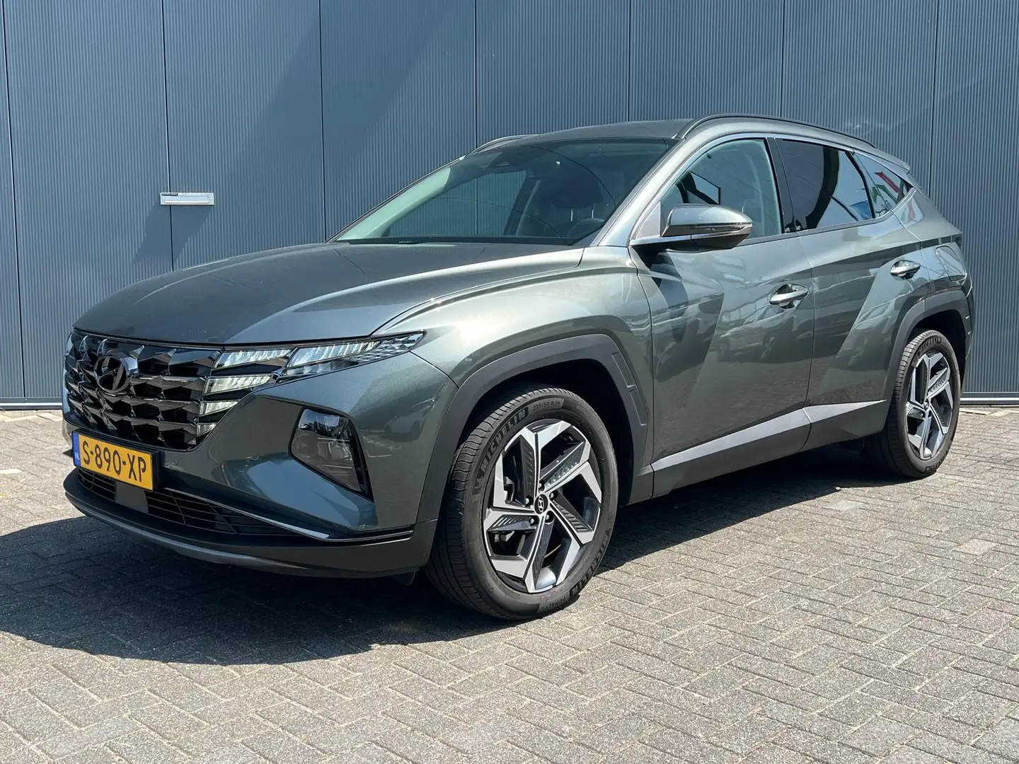 Hyundai TUCSON 1.6 T-GDI PHEV 265pk Comfort Smart 4WD 1.6 T-GDI P Grijs - 1