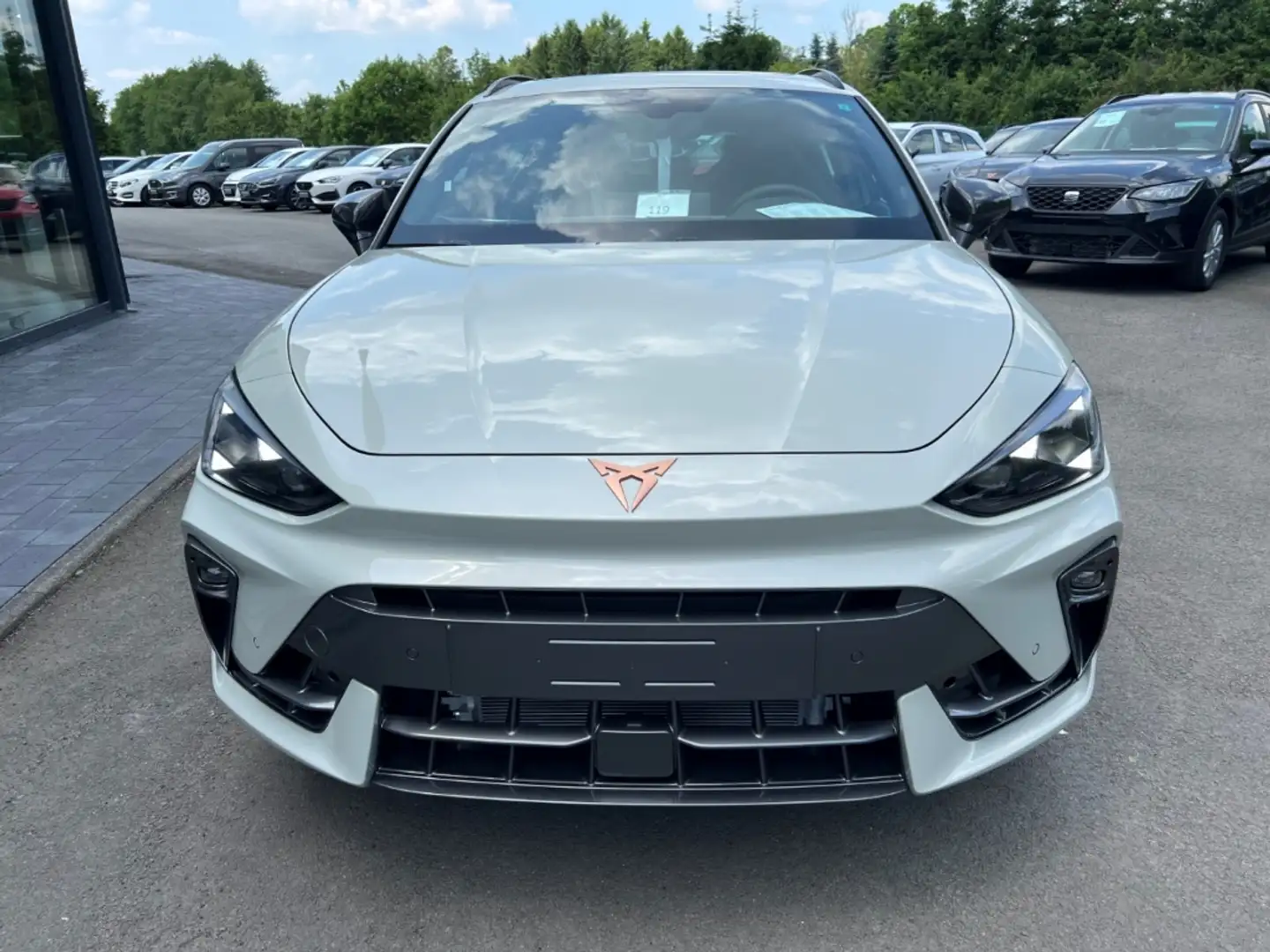 CUPRA Leon Sportstourer VZ 2.0 TSI 4Drive Matrix,AHK Gris - 2
