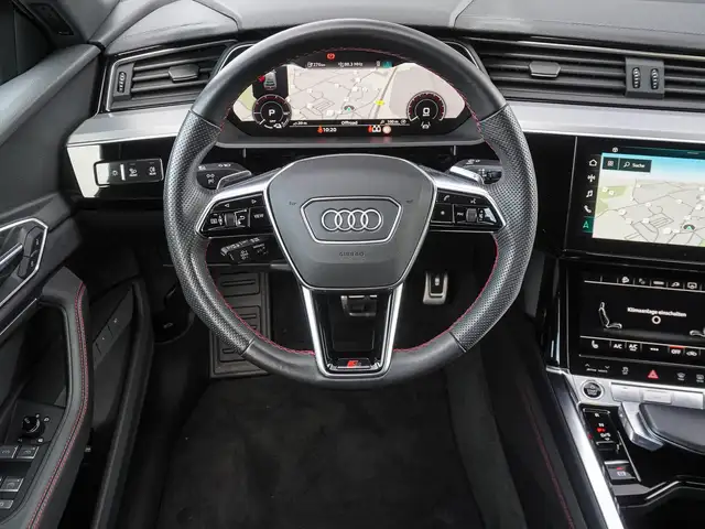 Audi Q8 E-Tron view 11
