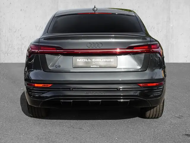 Audi Q8 E-Tron view 6