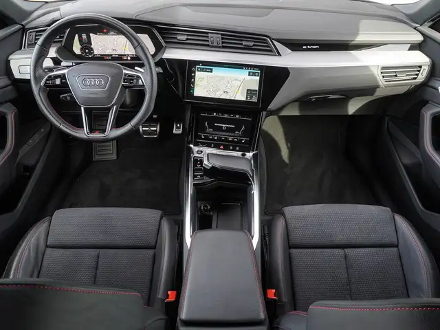 Audi Q8 E-Tron view 10