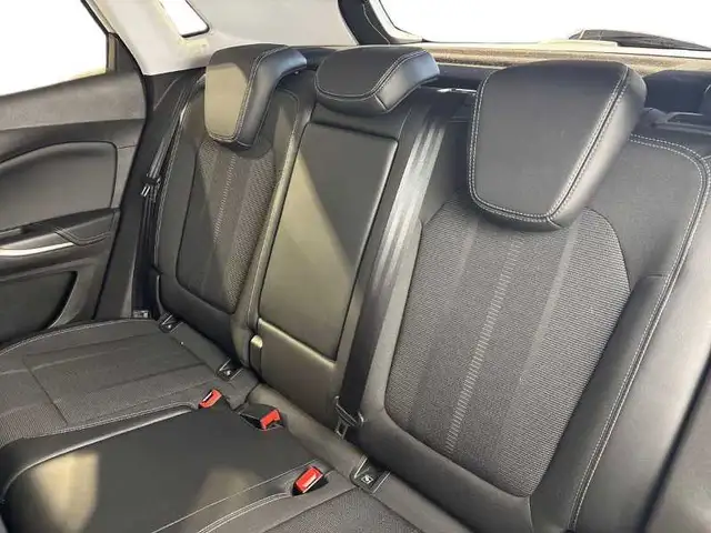 Opel Grandland view 9