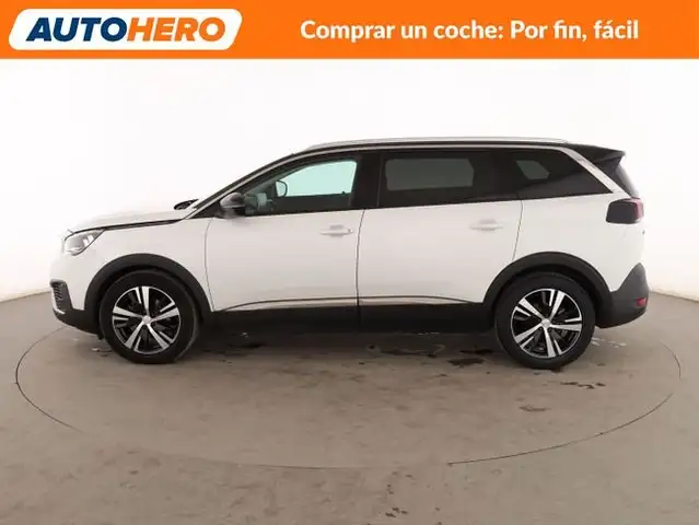 Peugeot 5008 view 3