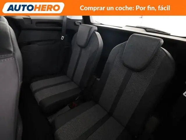 Peugeot 5008 view 21