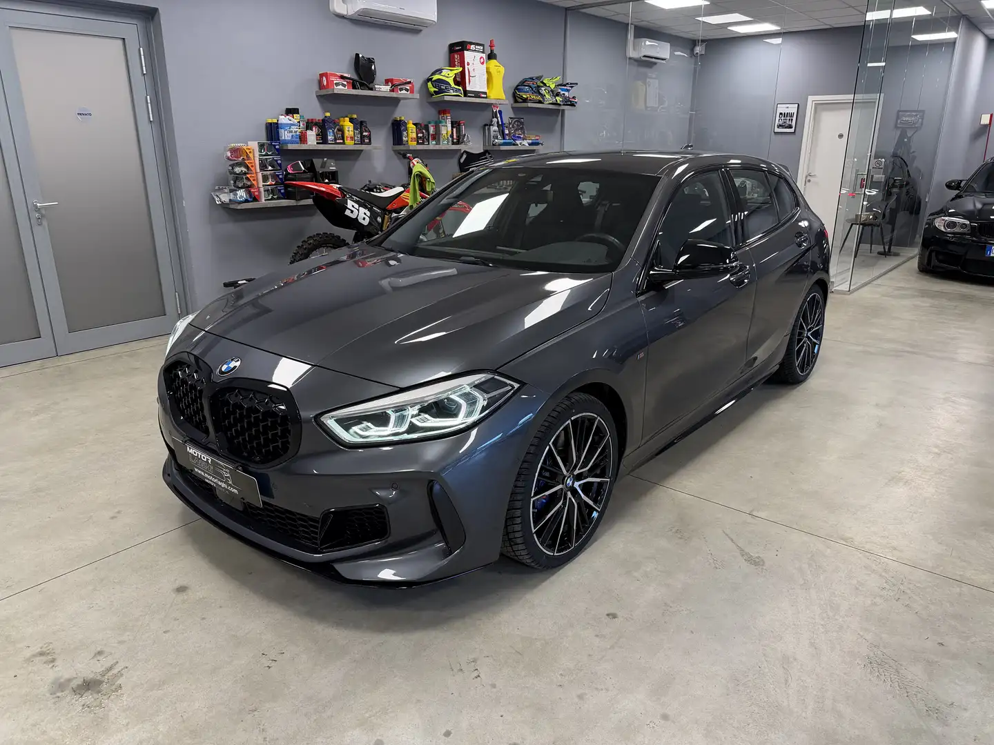 BMW 135 Serie 1 F40 M 135i xdrive auto Grau - 1