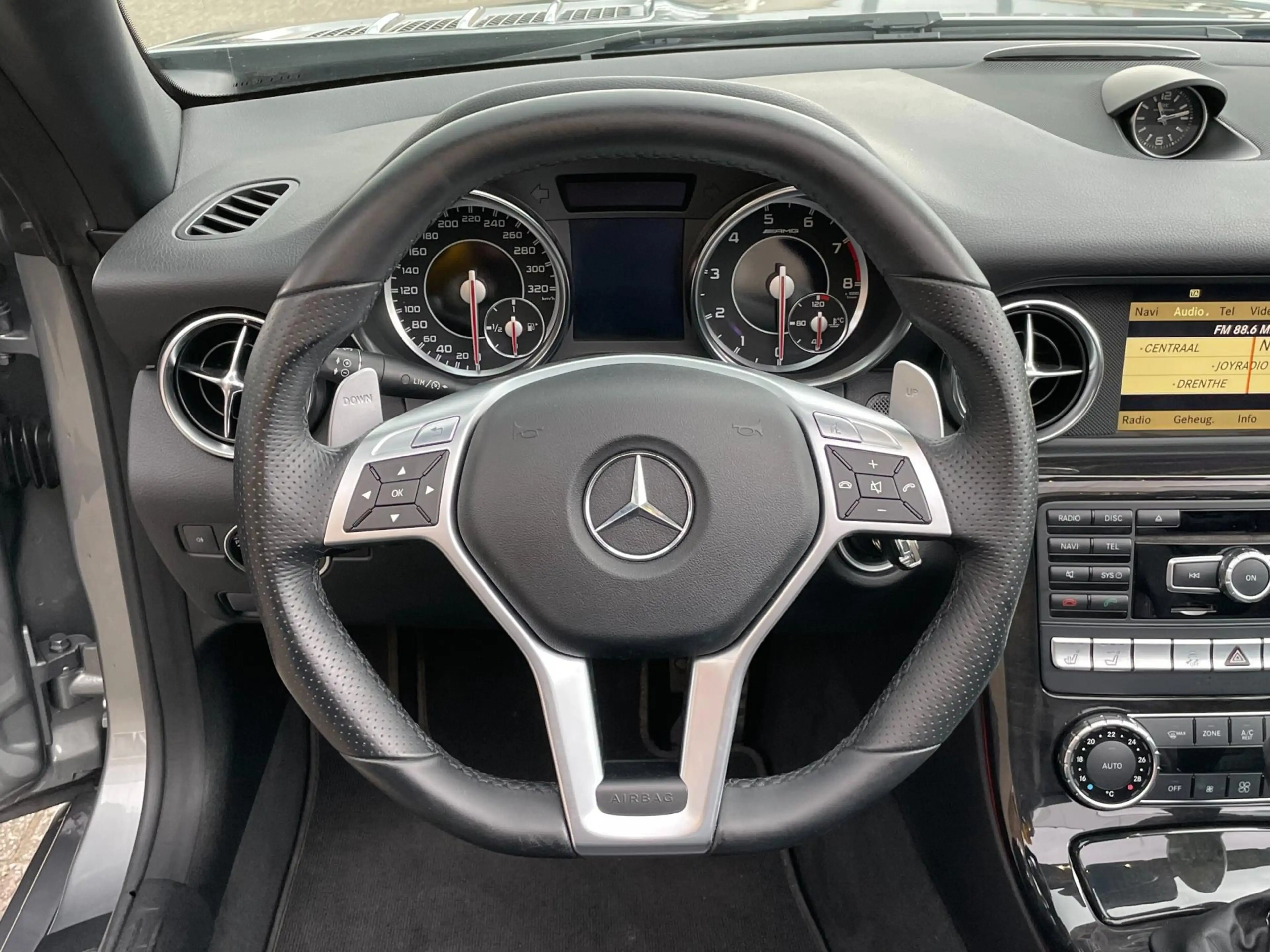 Mercedes-Benz SLK 55 AMG MAGIC SKY / NAPPA / ILS / HARMAN — photo 31