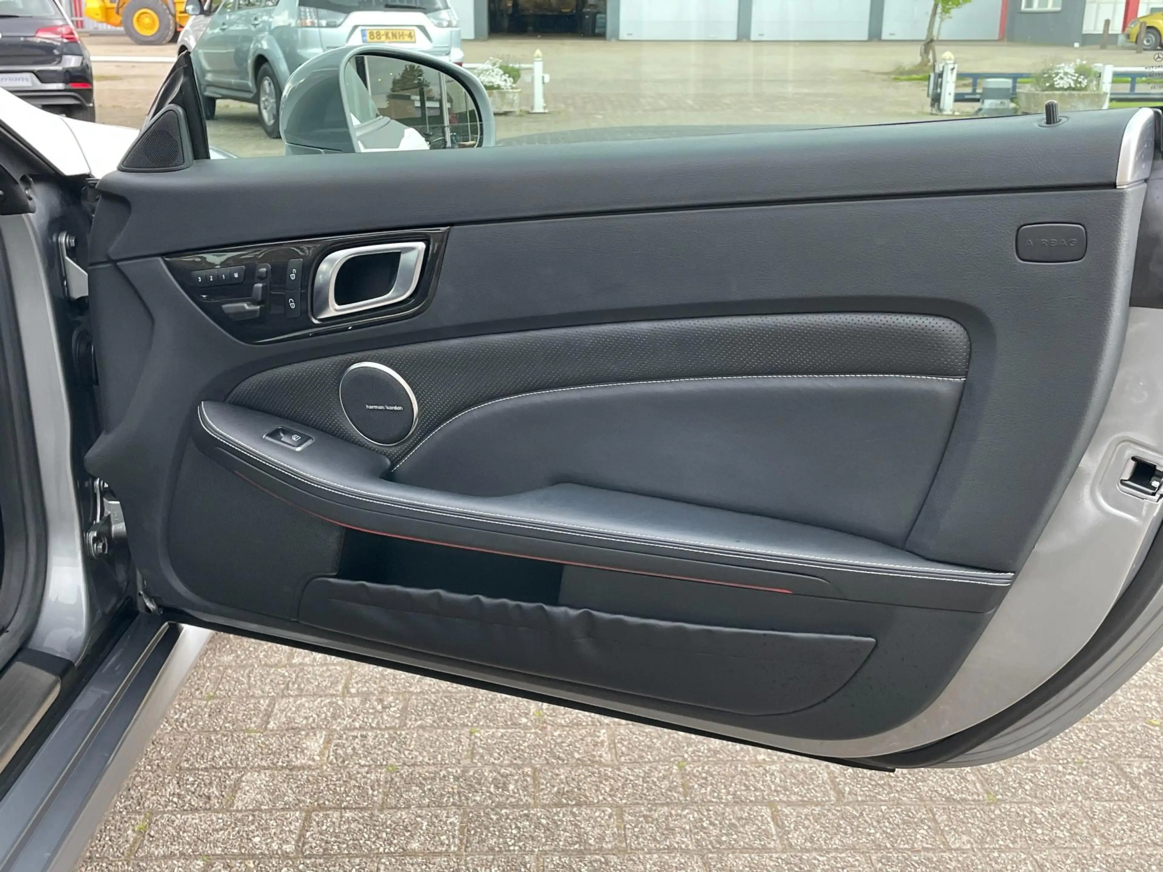 Mercedes-Benz SLK 55 AMG MAGIC SKY / NAPPA / ILS / HARMAN — photo 38