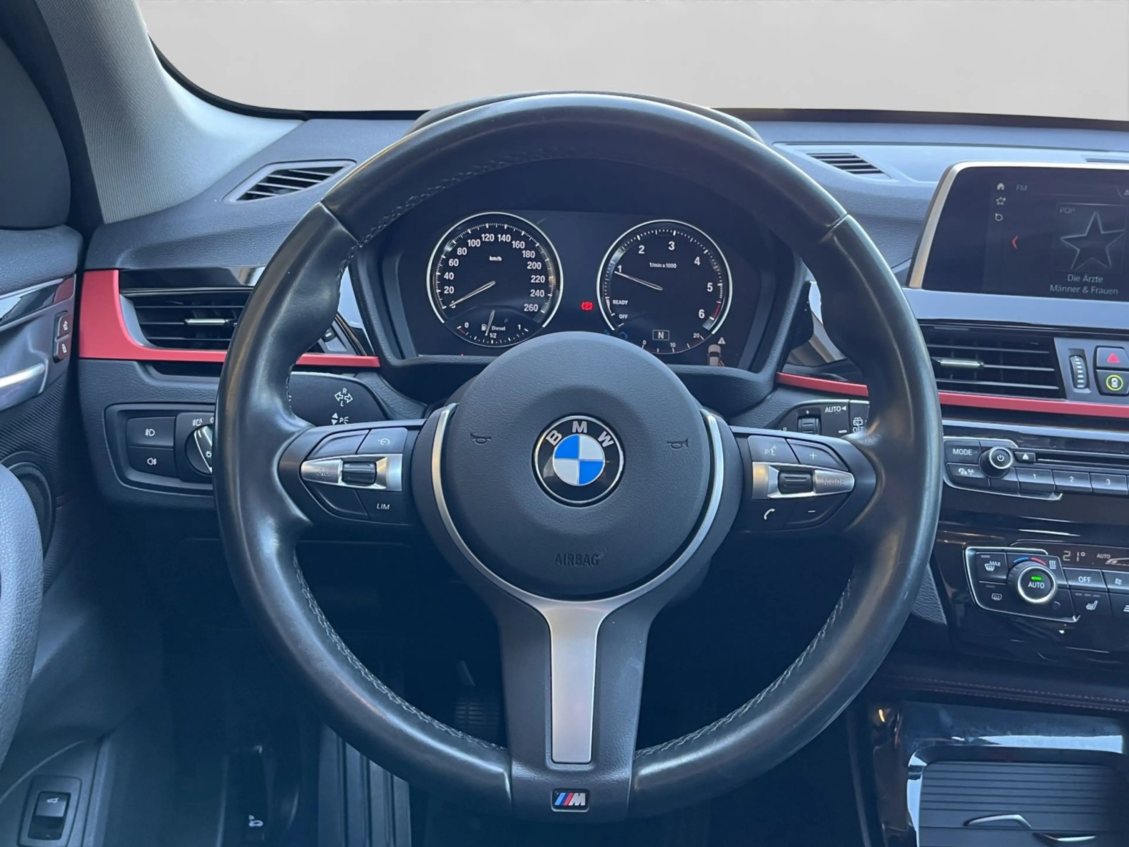BMW X1 xDrive 18d Sport Line AHK+Navi+LED+Kamera — photo 15