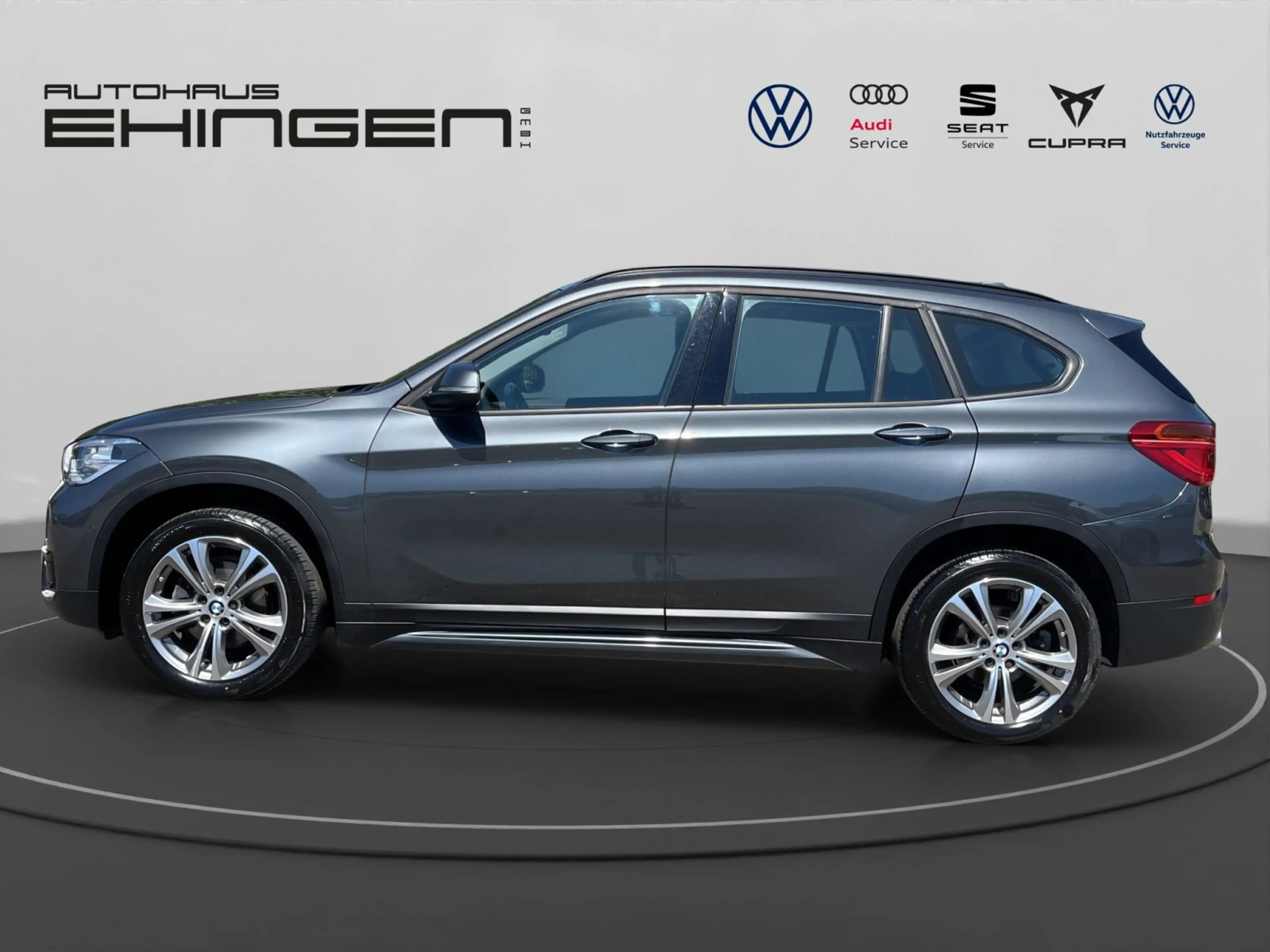 BMW X1 xDrive 18d Sport Line AHK+Navi+LED+Kamera — photo 10