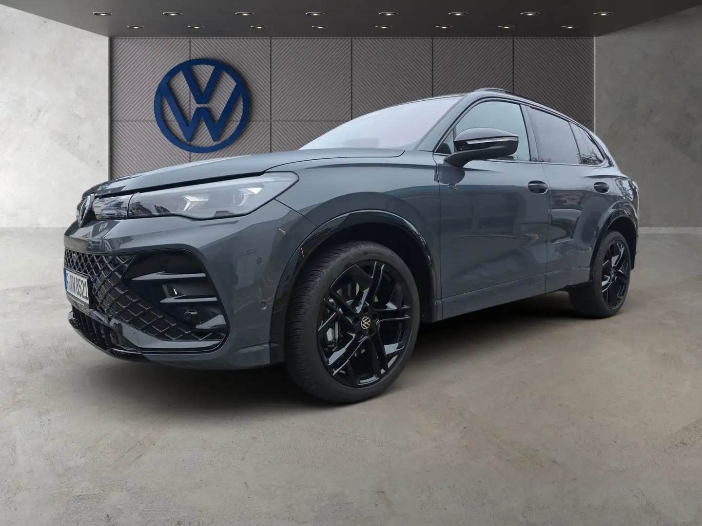 Volkswagen Tiguan 2.0 TDI DSG R-Line 4Motion Navi AHK IQ.LI Grau - 2