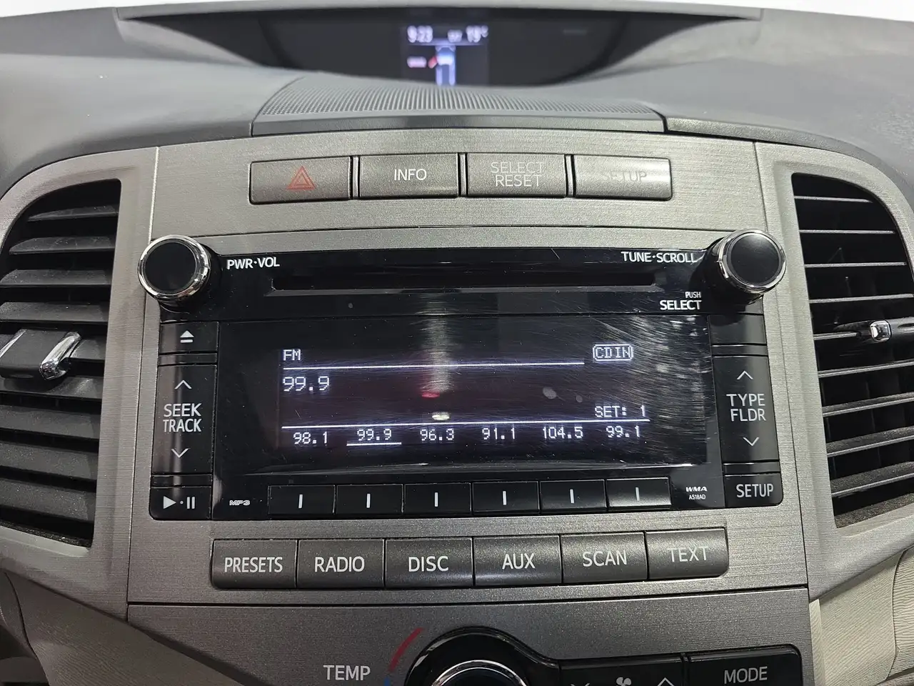 Toyota Venza photo Toyota Venza