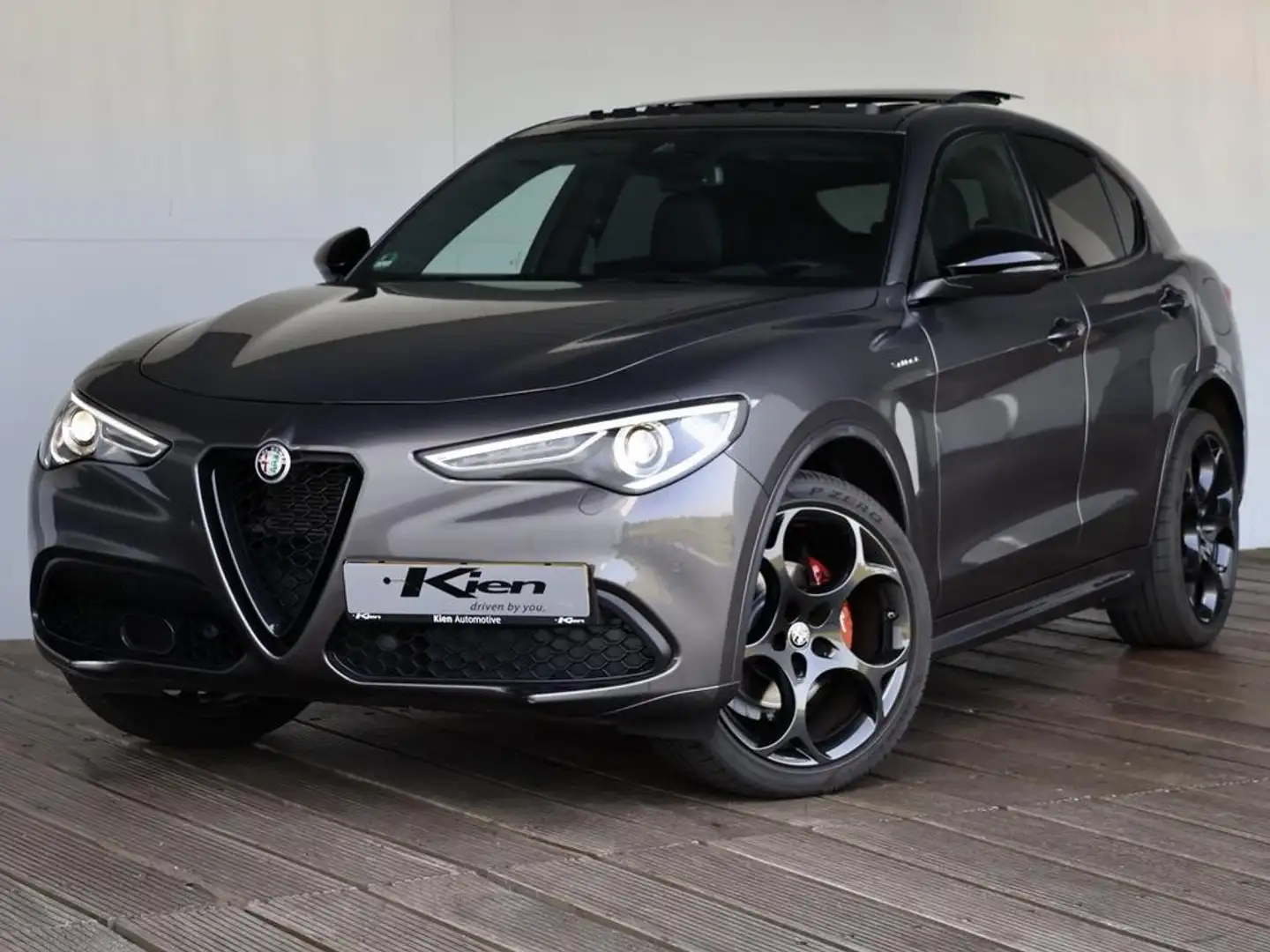 Alfa Romeo Stelvio 2.0 T AWD Veloce 280pk | Pano-dak | 21"| Stoel & s Gris - 2