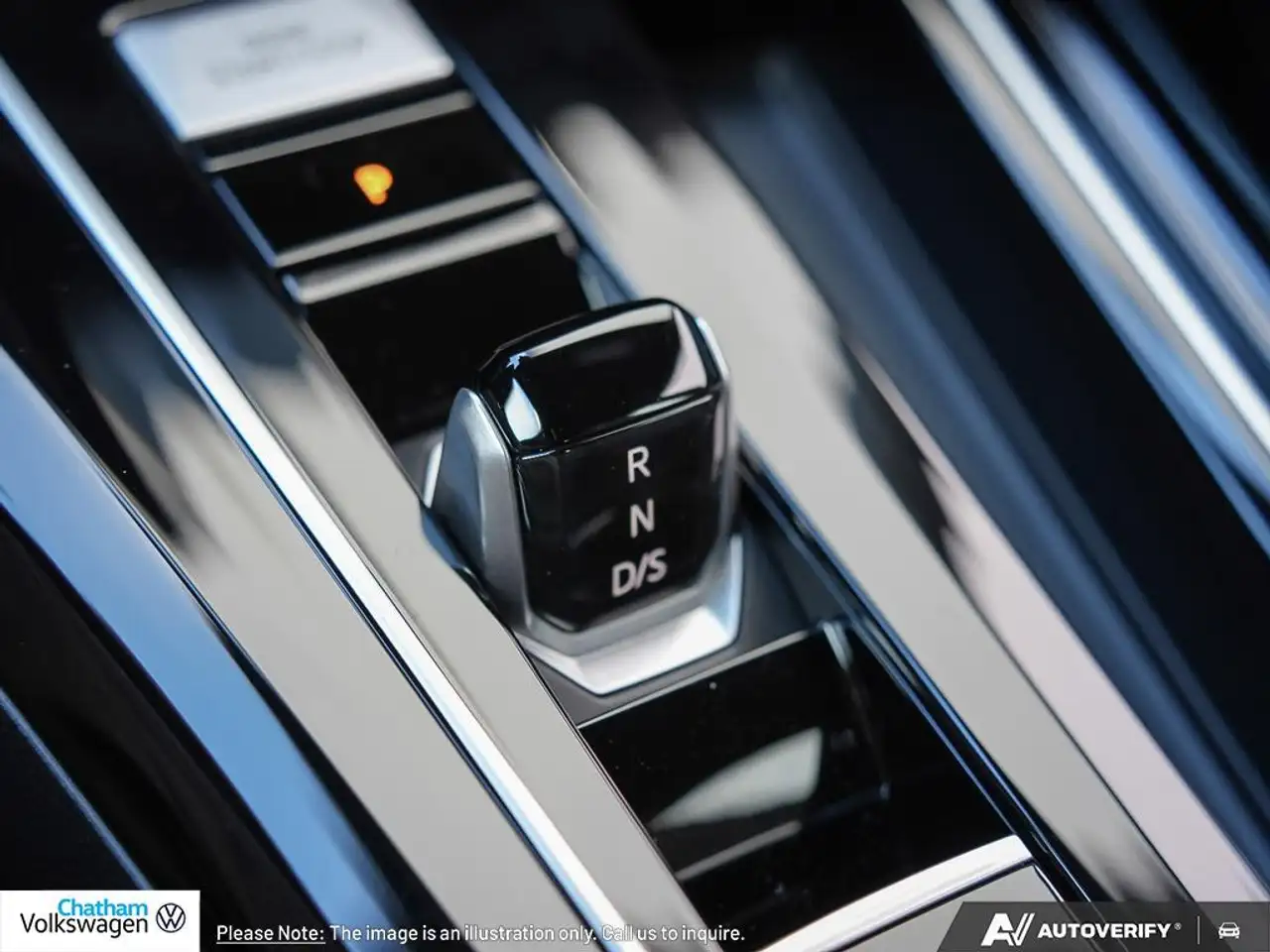 Volkswagen Golf R снимка Volkswagen Golf R