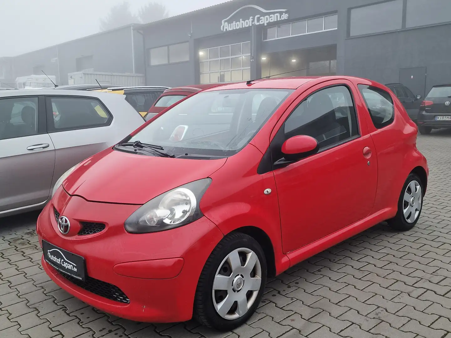 Toyota Aygo Aygo AYGO Cool/Klima/TÜV 11.27/2Ha/ZV/Allwetter Rot - 1