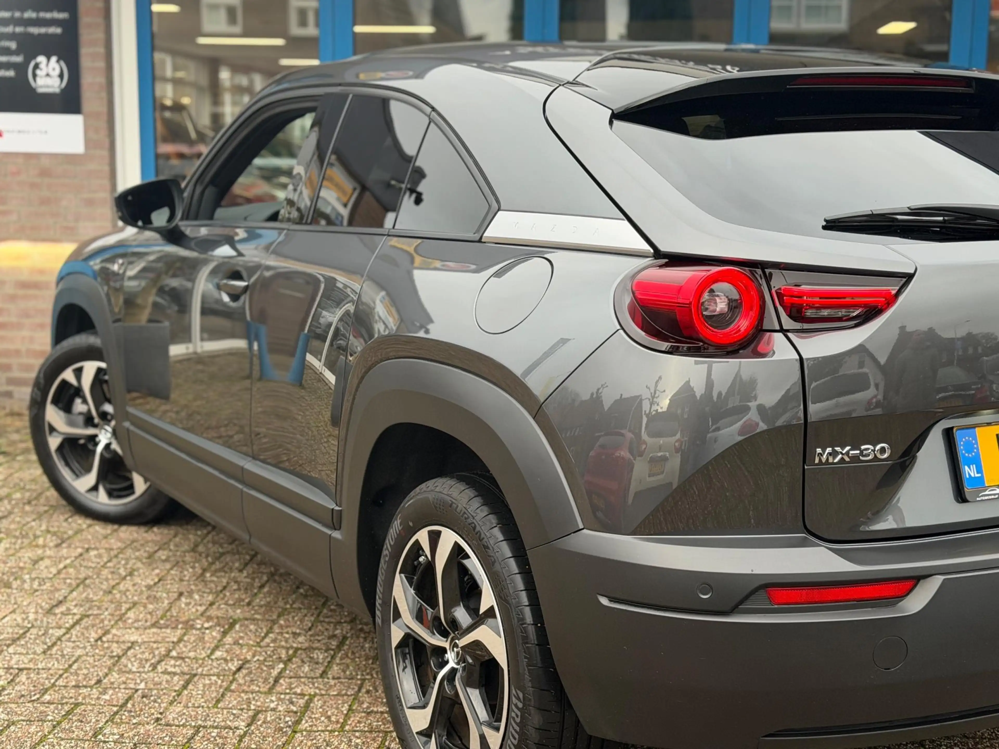 Mazda MX-30 E-SkyActiv R-EV 170 Advantage 2025 AUT NAVI NAP — photo 5