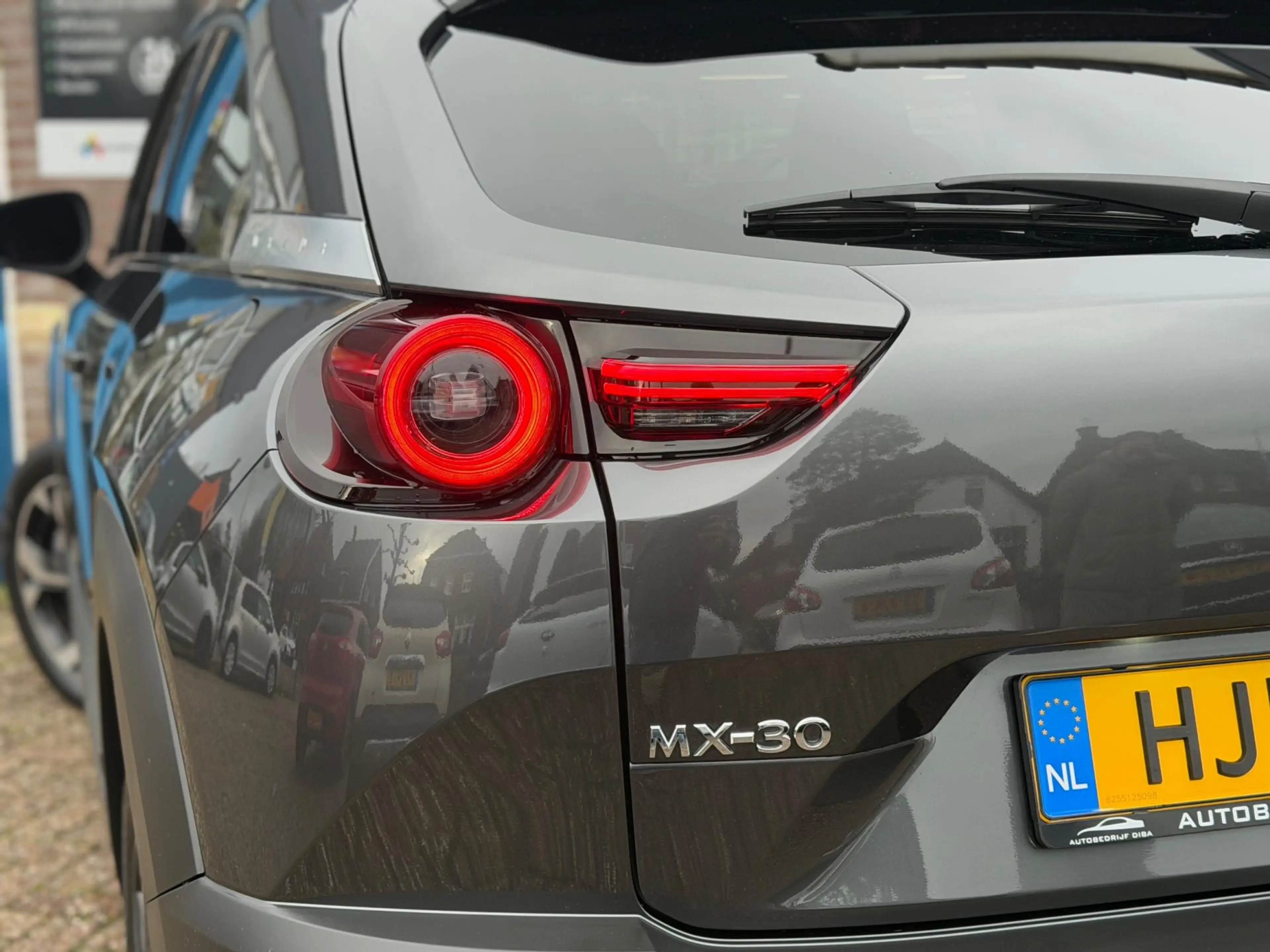 Mazda MX-30 E-SkyActiv R-EV 170 Advantage 2025 AUT NAVI NAP — photo 6