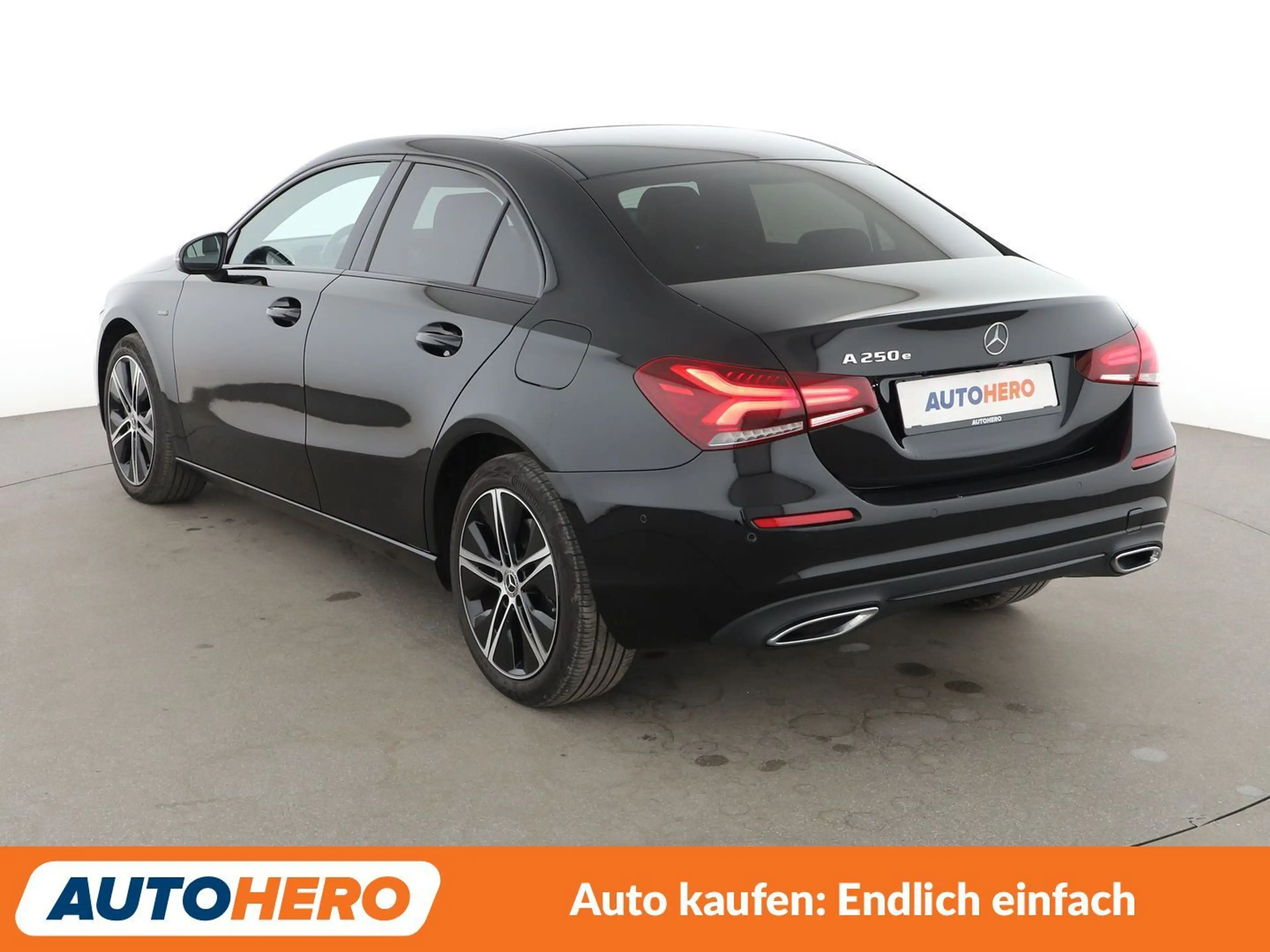 Mercedes-Benz A 250 A 250e Progressive — photo 4