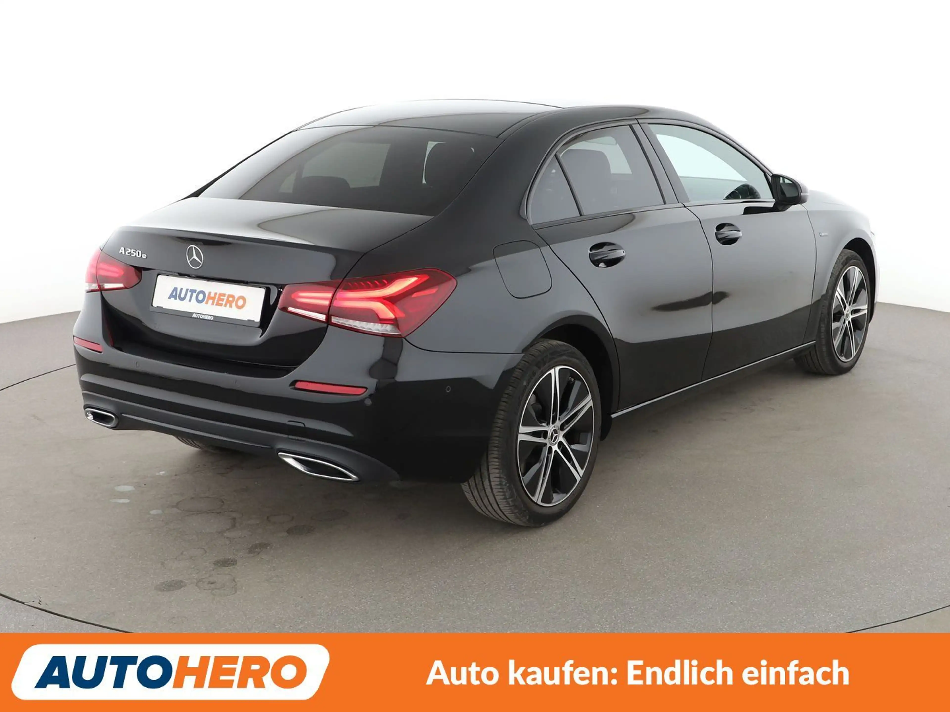Mercedes-Benz A 250 A 250e Progressive — photo 6