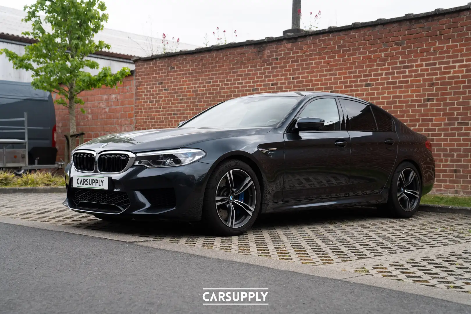 BMW M5 4.4AS V8- 1st Belgian Owner- Like New- BMW History Grijs - 2