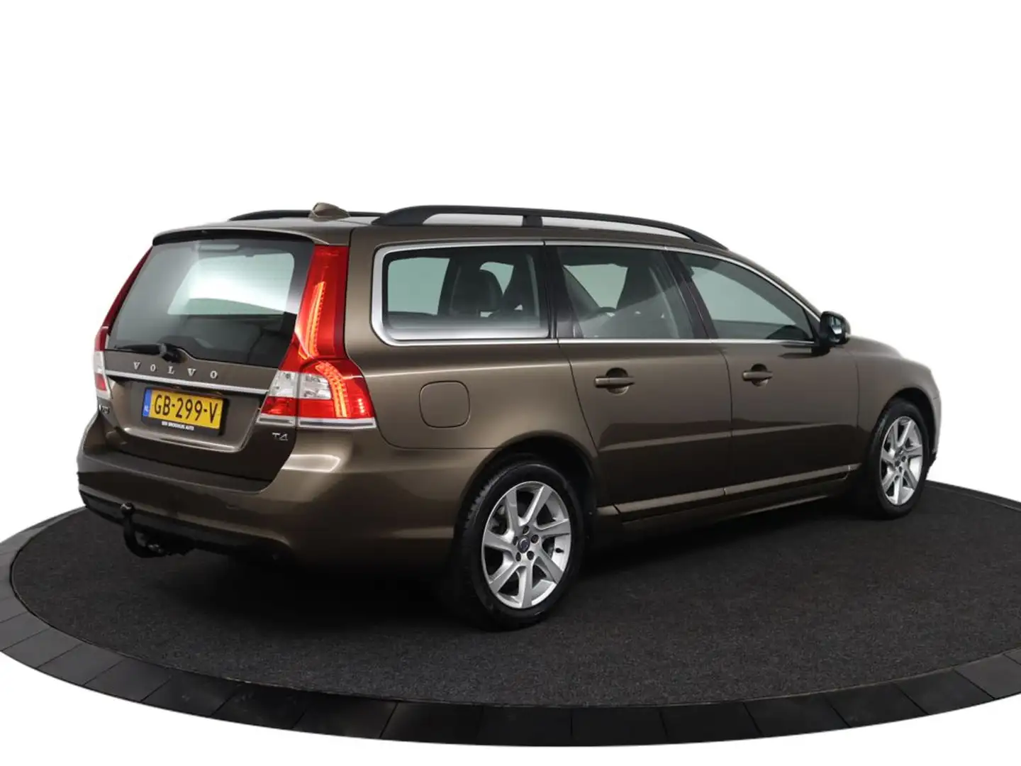 Volvo V70 1.6 T4 Nordic+ | Stoelverwarming | Lederen interie Bruin - 2