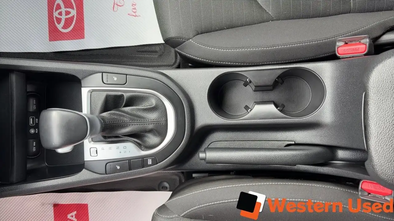 Kia Forte снимка Kia Forte