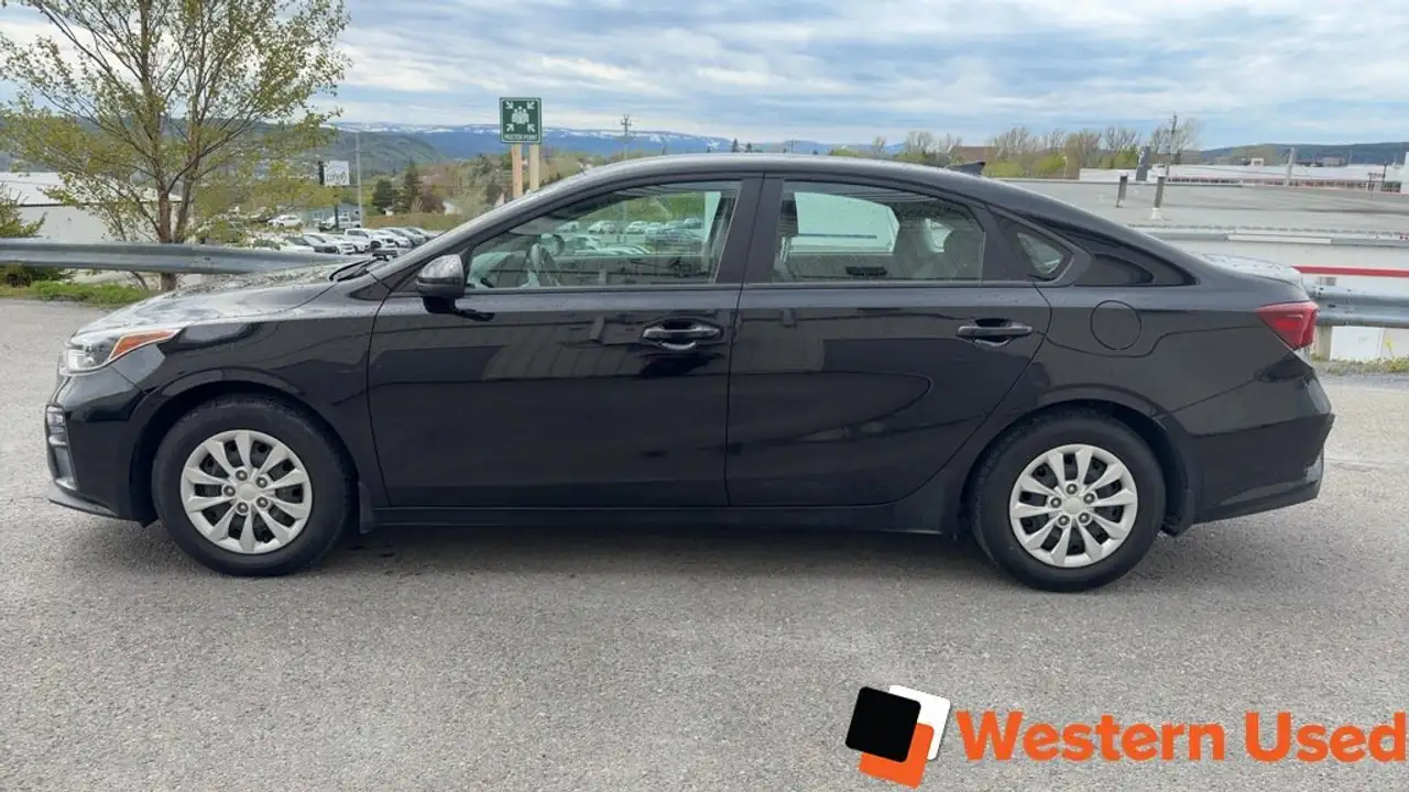 Kia Forte снимка Kia Forte