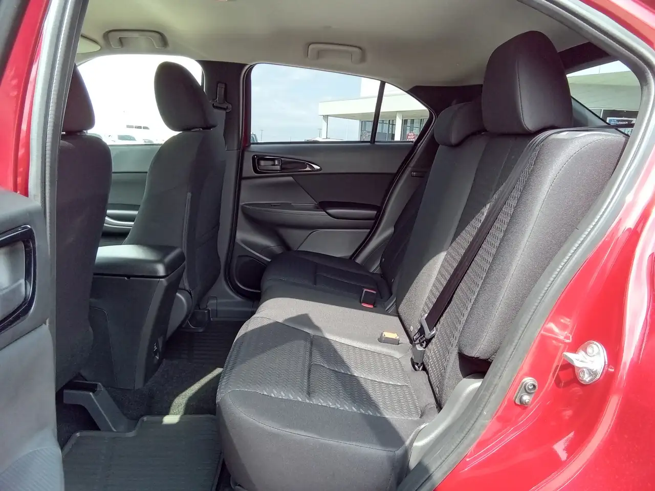 Mitsubishi Eclipse Cross снимка Mitsubishi Eclipse Cross